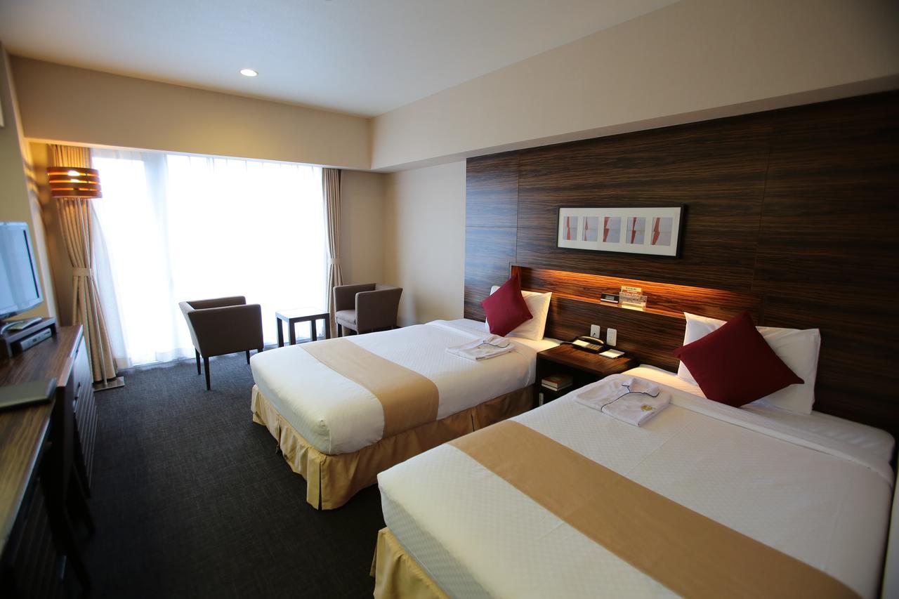 International Hotel Ούμπε Εξωτερικό φωτογραφία