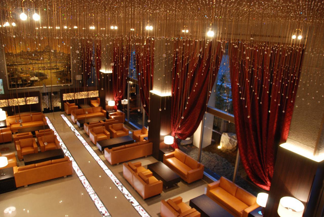 International Hotel Ούμπε Εξωτερικό φωτογραφία