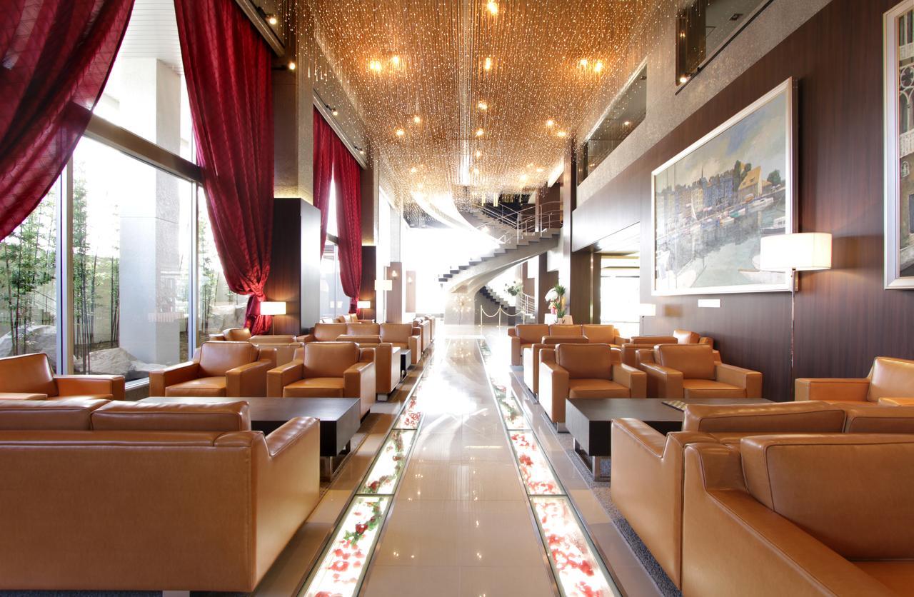 International Hotel Ούμπε Εξωτερικό φωτογραφία